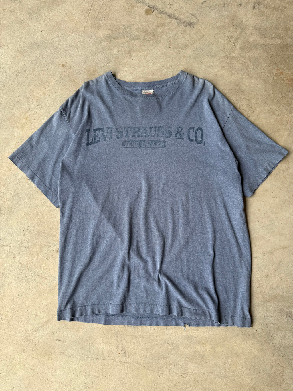 Vintage Faded Levi Jeans Tee - L