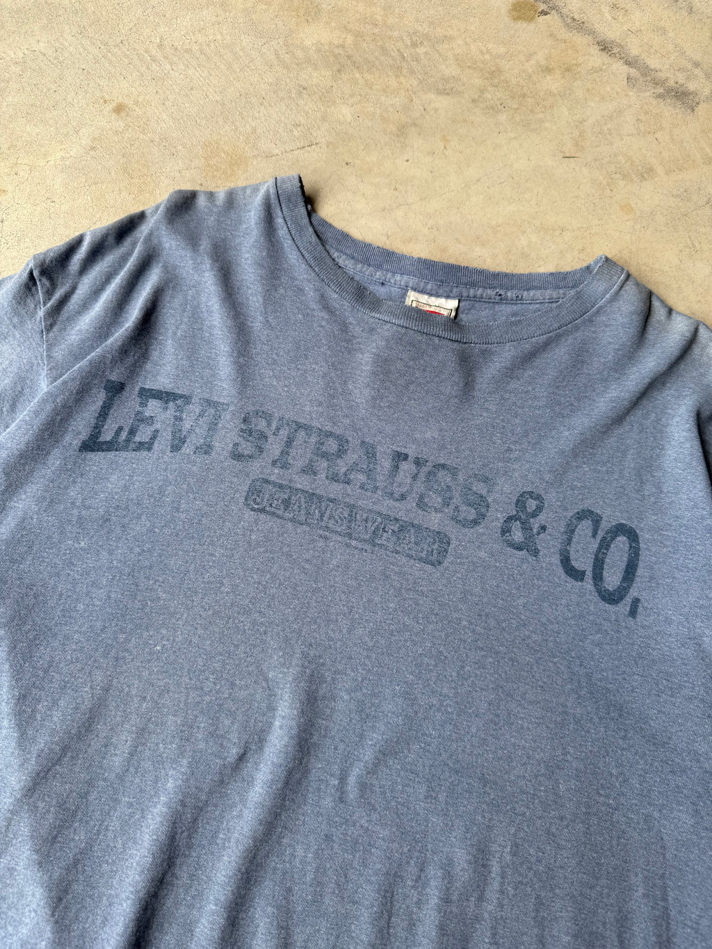 Vintage Faded Levi Jeans Tee - L