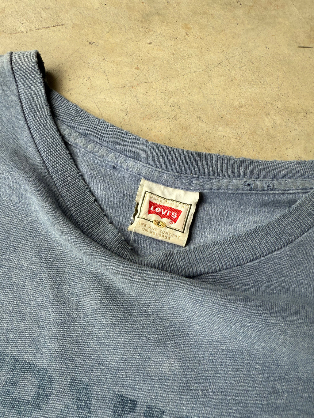 Vintage Faded Levi Jeans Tee - L