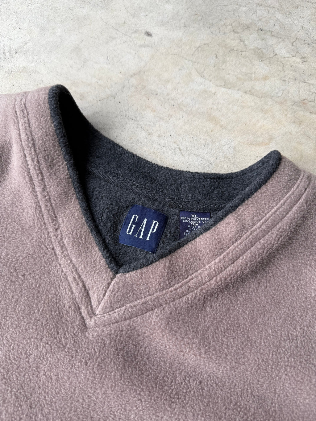 Vintage Brown Gap Fleece Pull Over - XL