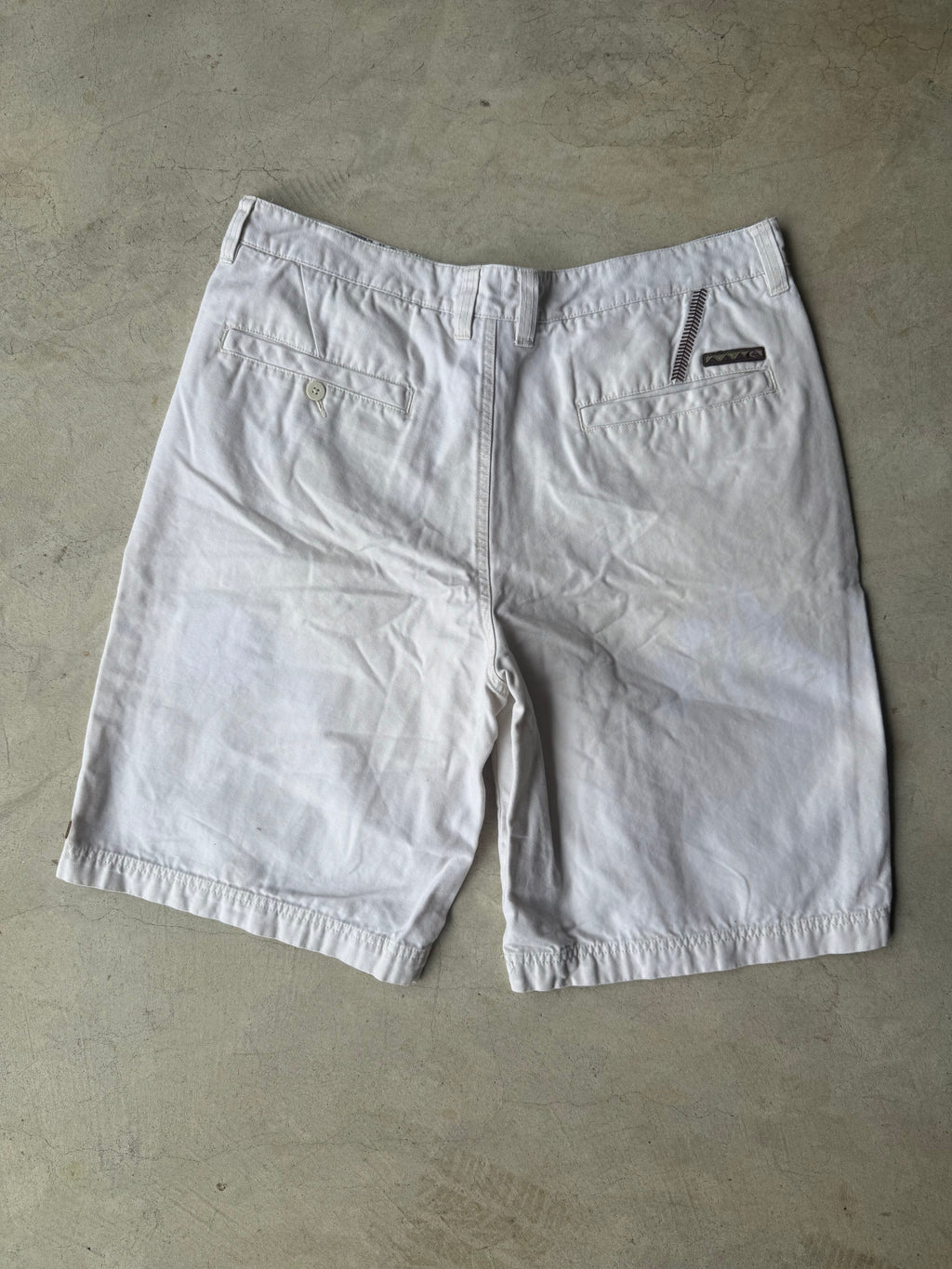 Vintage Quicksilver Cream Shorts - 36