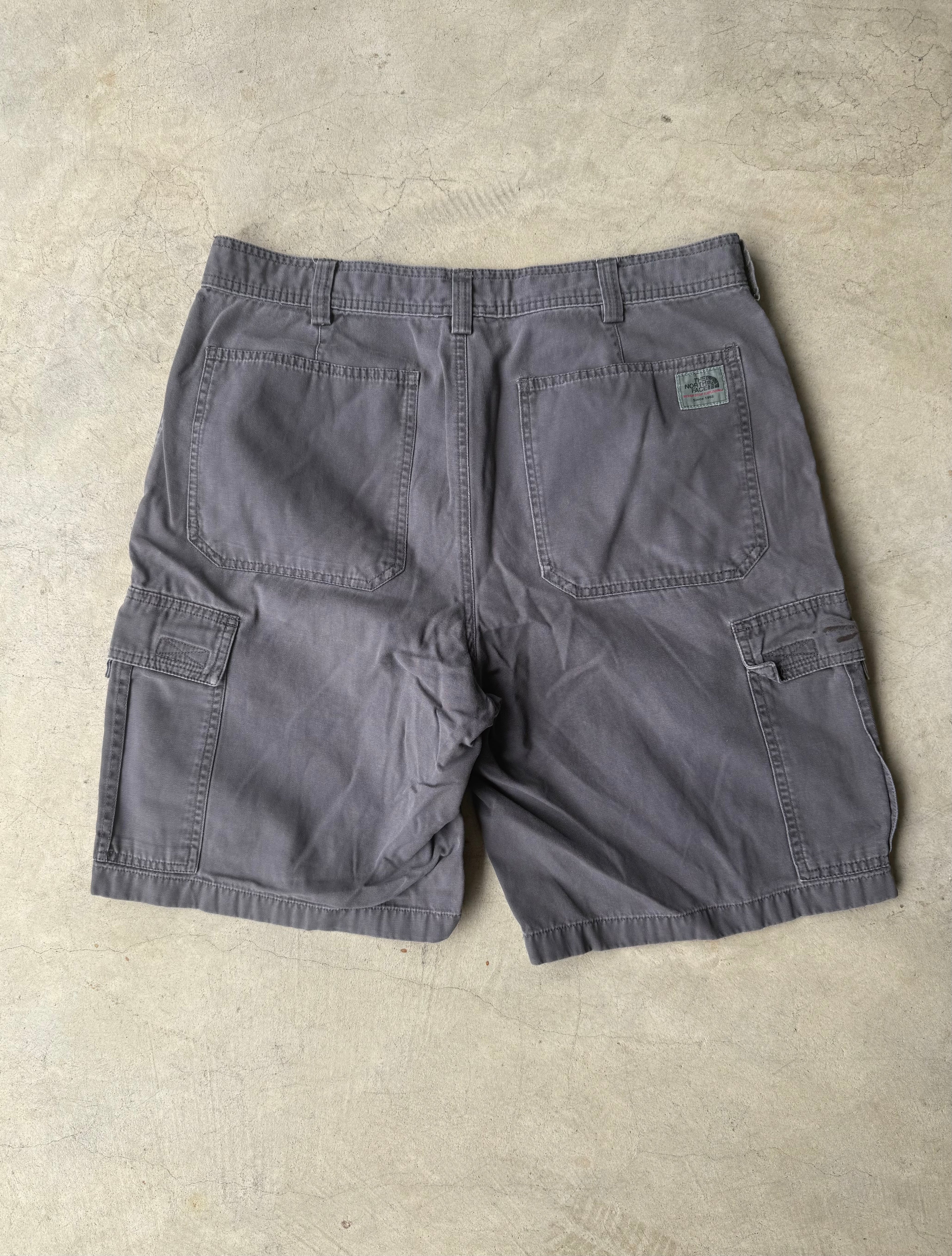 Vintage Northface Gray Cargo Shorts - 34