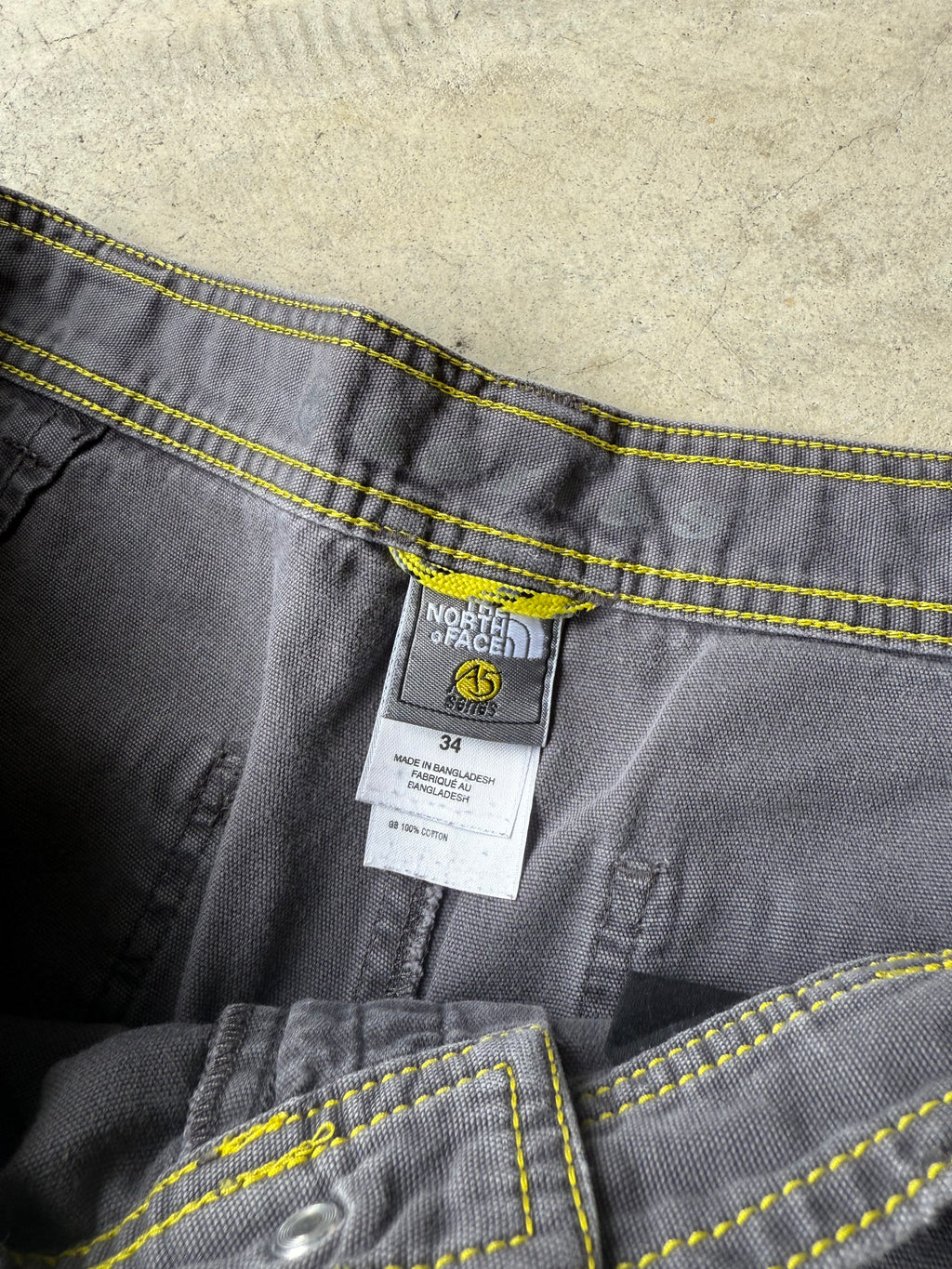 Vintage Northface Gray Cargo Shorts - 34