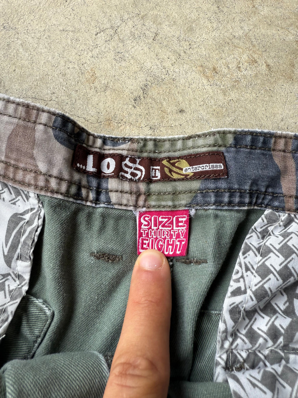 Vintage Lost Green Cargo Shorts - 38