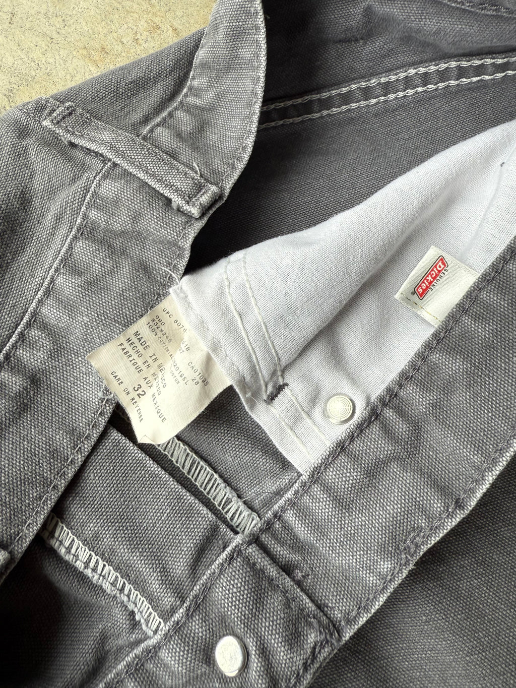 Vintage Dickies Gray Cargo Shorts - 32
