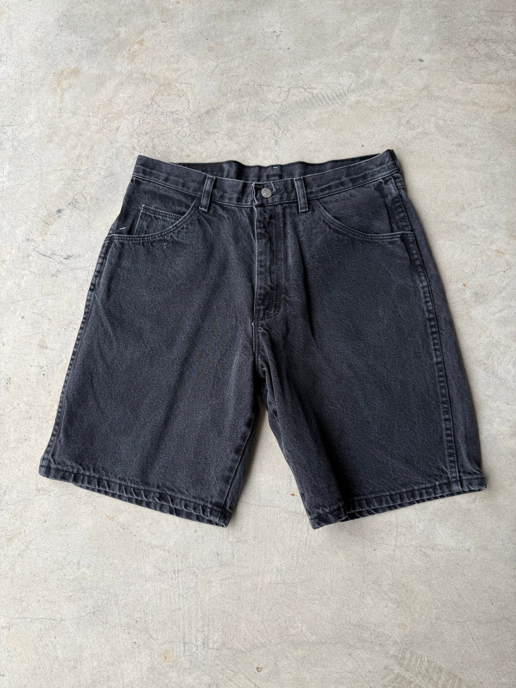 Vintage Wrangler Black Jean Shorts - 32