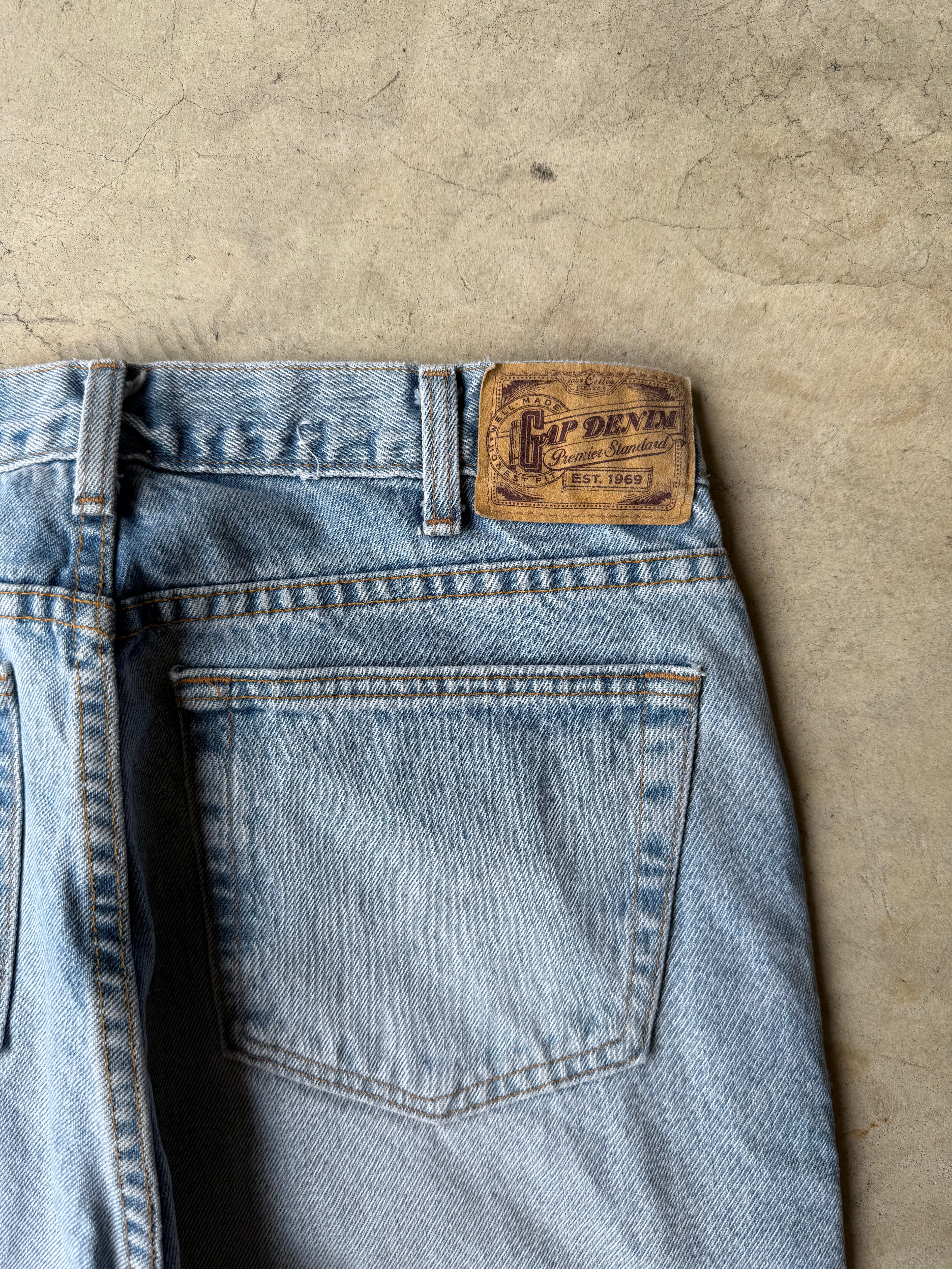 Vintage Gap Faded Blue Jeans - 34