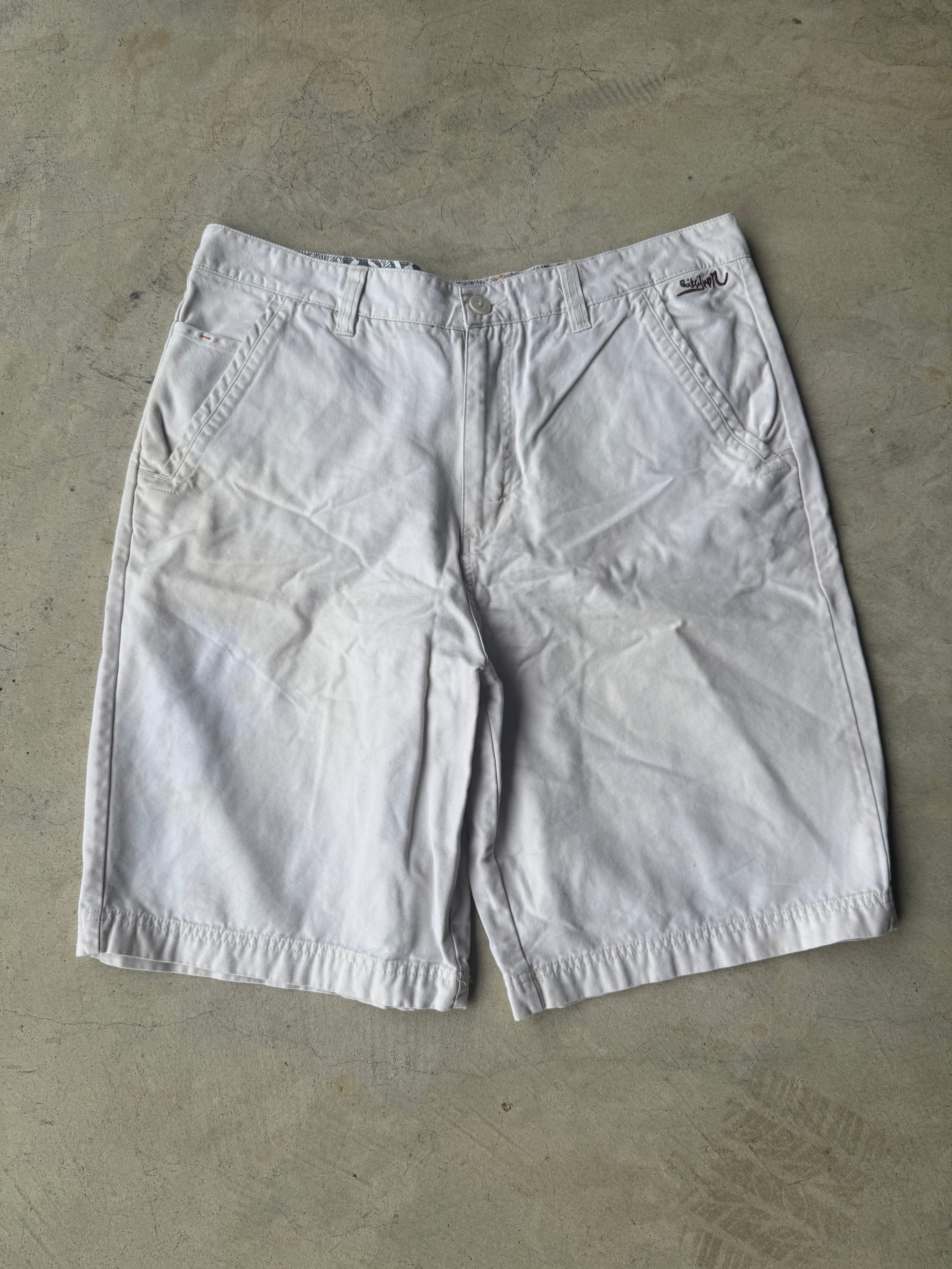 Vintage Quicksilver Cream Shorts - 36